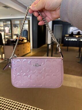 NWT! Coach Nolita 19 In Signature Leather With Heart Charm CCZ27 LIGHT VIOLET